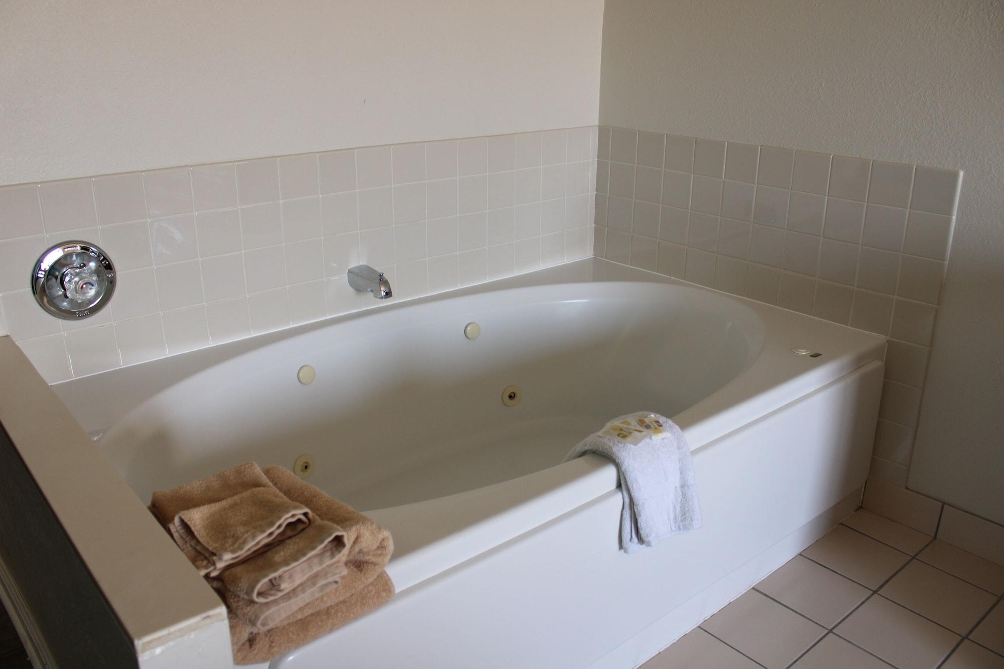 Fairbridge Express Motel